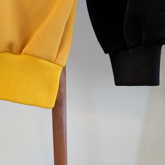 Vintage Hummel Sweater (Large) - Early 2000's - Picture 7 of 12